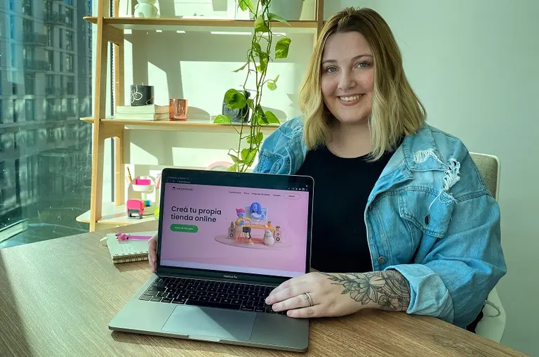 Startup con impacto social: a partir de una tesis crearon una plataforma para microemprendedoras
