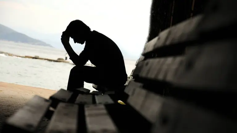 Un implante cerebral que elimina la depresión: ¿es realmente posible?