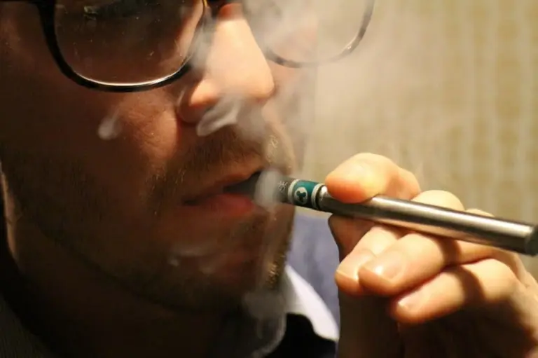 Vuse Solo es el primer vapeador en recibir la autorización de la FDA para su comercialización en Estados Unidos