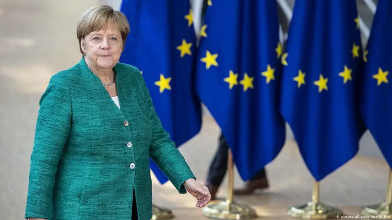 Se fue ovacionada: los líderes de la Unión Europea despidieron a Angela Merkel en su última cumbre
