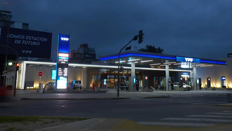 Dónde puedo dejar mi CV para trabajar en YPF