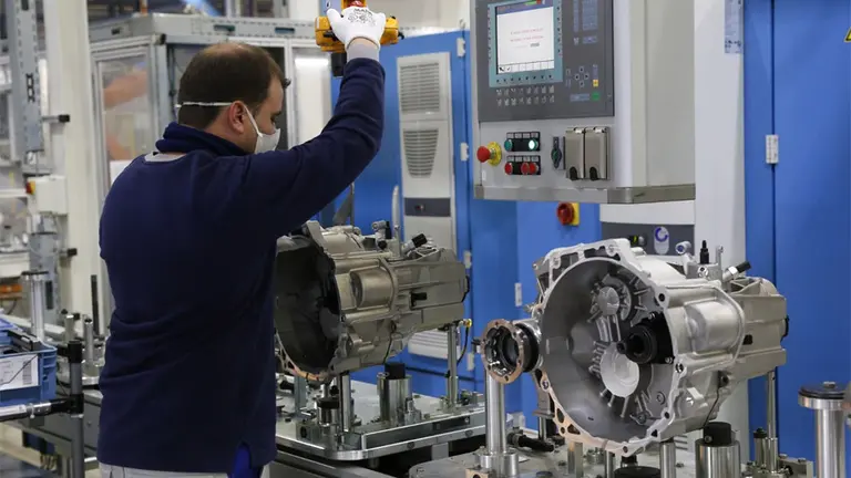 Por qué Volkswagen paraliza la producción de una de sus principales plantas en Argentina