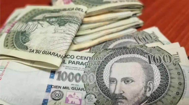 Por qué el guaraní paraguayo se convierte en moneda fuerte en Misiones