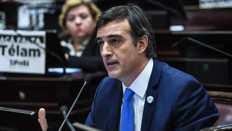 Esteban Bullrich creó una fundación para acompañar a pacientes con ELA