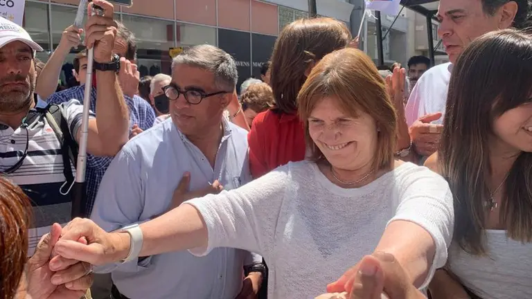 Patricia Bullrich, sobre la operación de Cristina: "En los momentos difíciles se esconde"