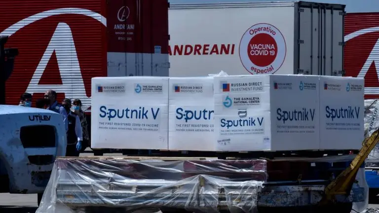 La OMS sigue sin aprobar la Sputnik V: qué piensa el Gobierno ruso