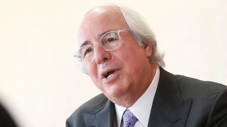 Frank Abagnale: la historia del hombre que inspiró "Atrápame si puedes"