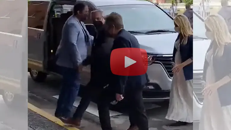 Video: Alberto Fernández dejó "olvidada" a Fabiola y ella le hizo un fuerte reclamo