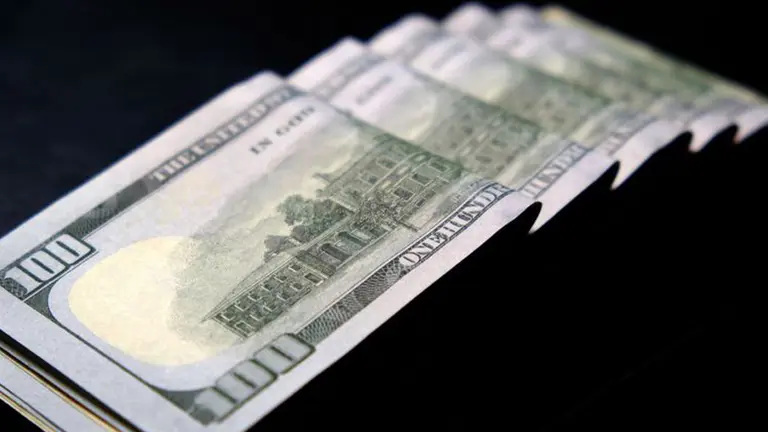 Dólar hoy: acelera su tendencia alcista en la recta final del año y así cotiza cada tipo de cambio