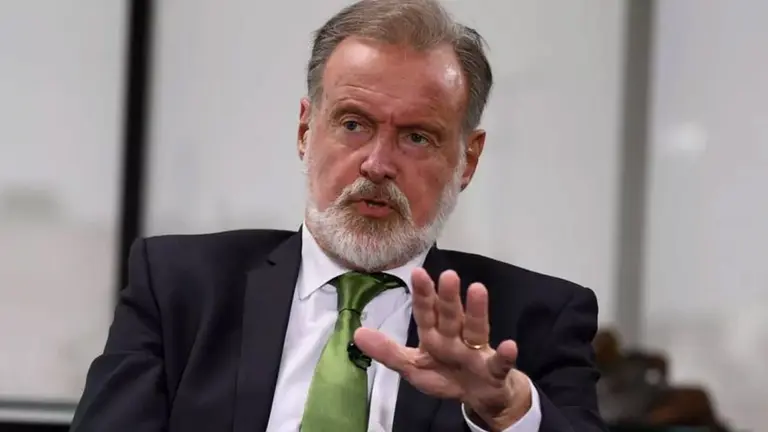 El exCanciller Rafael Bielsa criticó la estrategia de Milei respecto de las Islas Malvinas