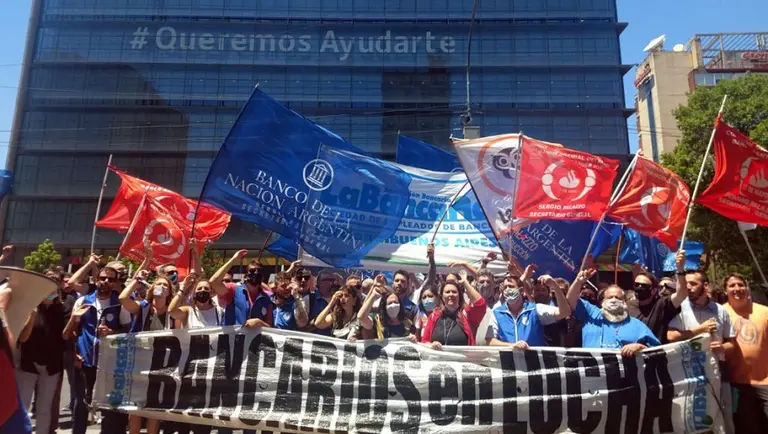 Advertencia del gremio de bancarios: sin aumento de sueldo, habrá paro y movilizaciones