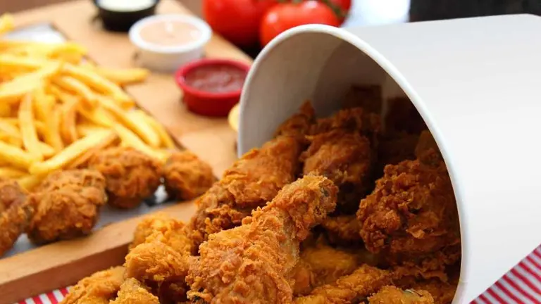 Cuáles son los 5 alimentos que tenés que evitar para mantener sano el cerebro, según una nutricionista de Harvard