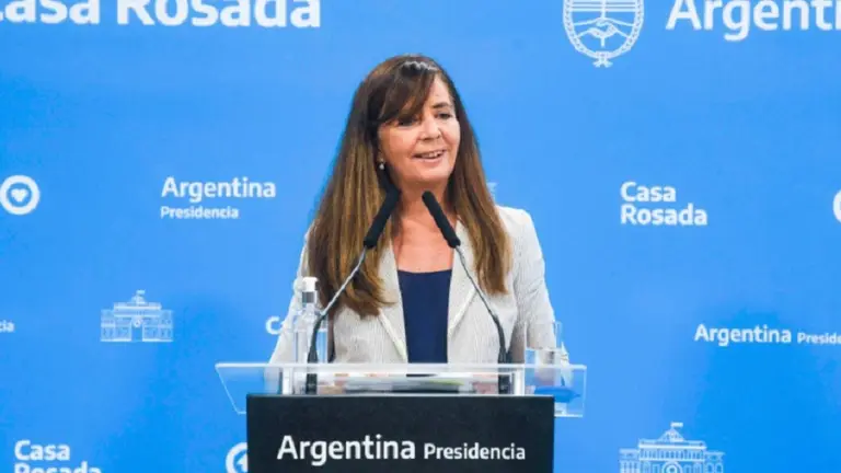 Gabriela Cerruti: "El dólar blue no es una preocupación para el Gobierno"