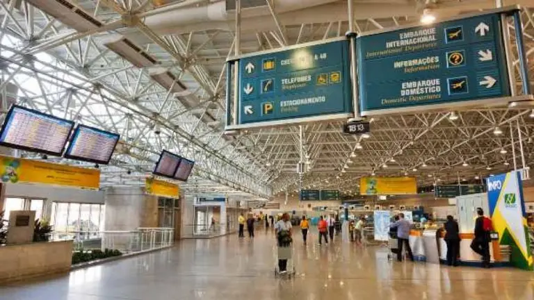 ¿Vas a viajar a Brasil? Si no estás vacunado, tendrás que hacer una cuarentena de 5 días