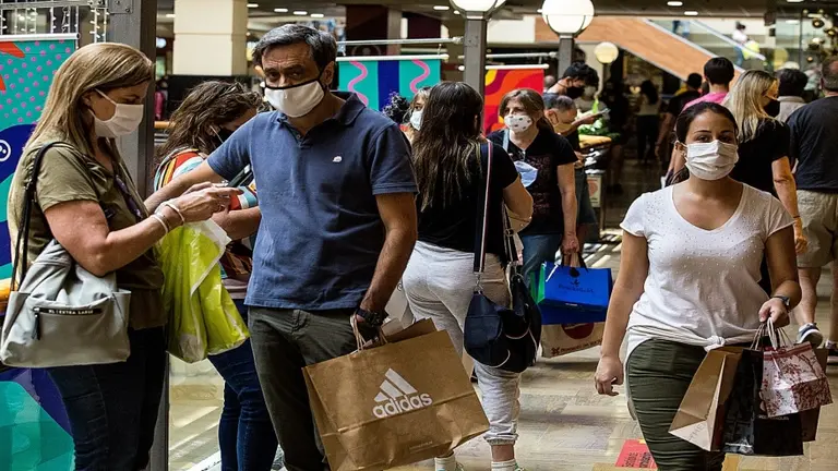 Se dispararon las ventas en shoppings: crecieron casi el 60%