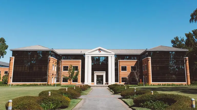 IAE Business School nombró una nueva decana para 2022