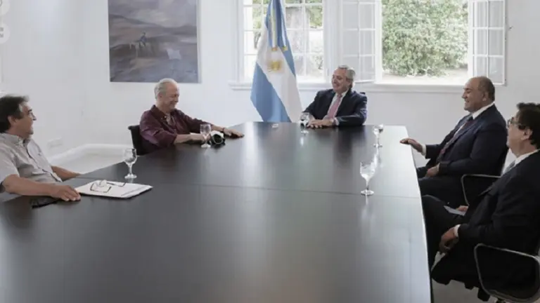 El Presidente confirmó un bono especial de fin de año de $20.000 para los empleados estatales