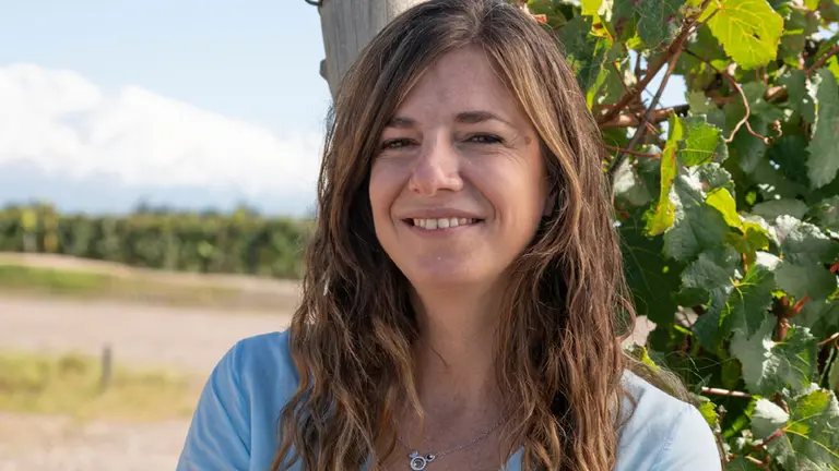 Libro de pases: la enóloga Julia Halupczok deja Finca Sophenia y pasa a la bodega Casir dos Santos