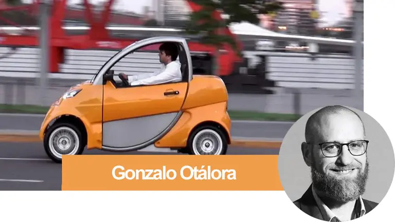 En un galpón, solo con lápiz y papel: la increíble historia de cómo nació el primer auto eléctrico en Argentina