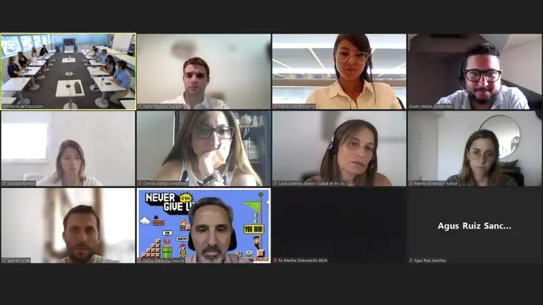 Representantes de los bancos, en reunión con autoridades de la Ciudad.