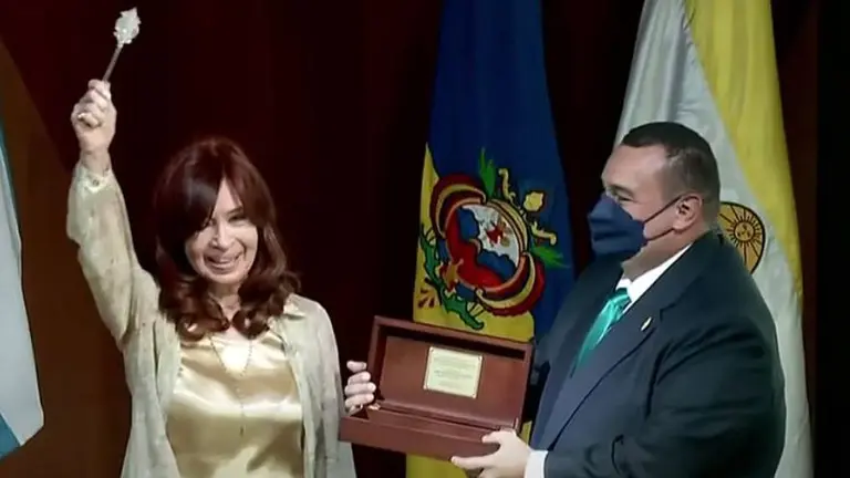 Cristina, en Honduras: "Ya no hacen falta golpes militares, ahora hay que conseguir jueces educados"