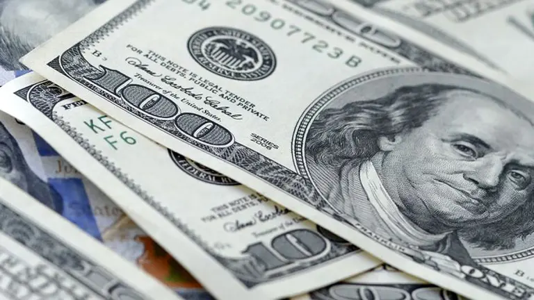 Dólar blue: cuáles son los 5 factores que influyen en su precio