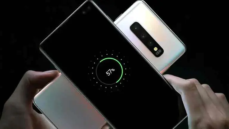 Podés cargar tu móvil sin conectarlo a la corriente: ¿qué es la carga inalámbrica inversa?