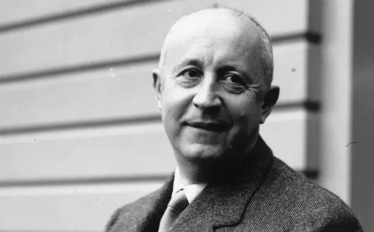 Christian Dior, un hombre "reservado y muy supersticioso" que revolucionó el mundo de la moda