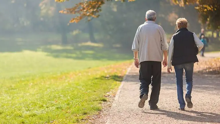 Prevenir enfermedades con el deporte: cuánto ejercicio hacer a partir de los 70 años