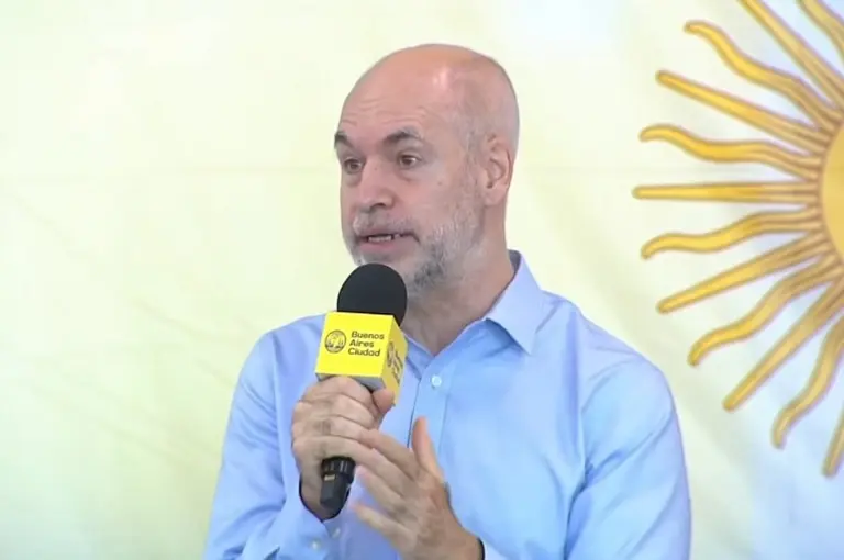 Rodríguez Larreta presentó una comisaría móvil con un guiño a los votantes de Milei: "Seguridad es libertad"