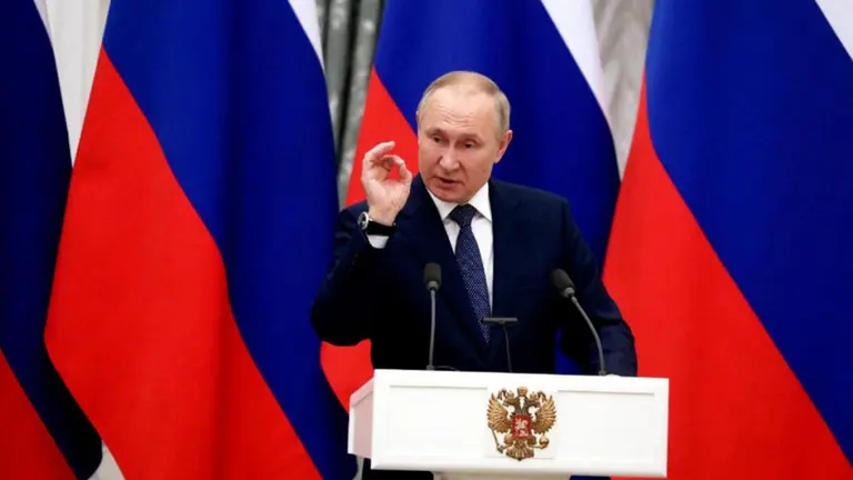 La UE impondrá sanciones a Rusia por reconocer dos regiones de Ucrania como Estados independientes