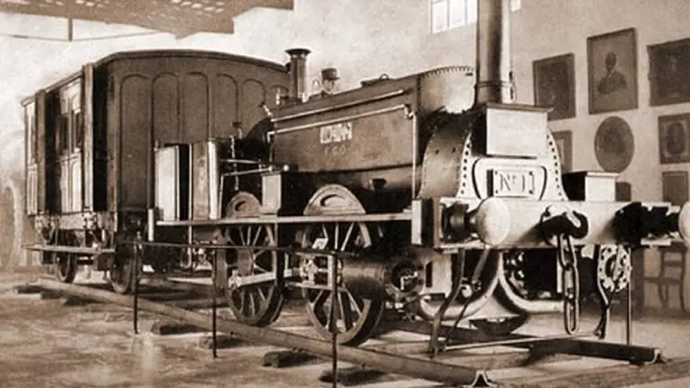 El primer viaje en tren de Argentina fue un desastre: descarriló y el administrador huyó a caballo