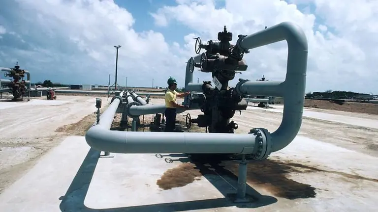 Rusia amenaza a Europa con un petróleo a 300 dólares y con posibles cortes de gas