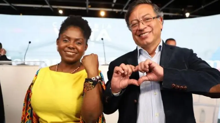 Elecciones en Colombia: el izquierdista Petro arrasa y se medirá en las presidenciales a una derecha fuerte