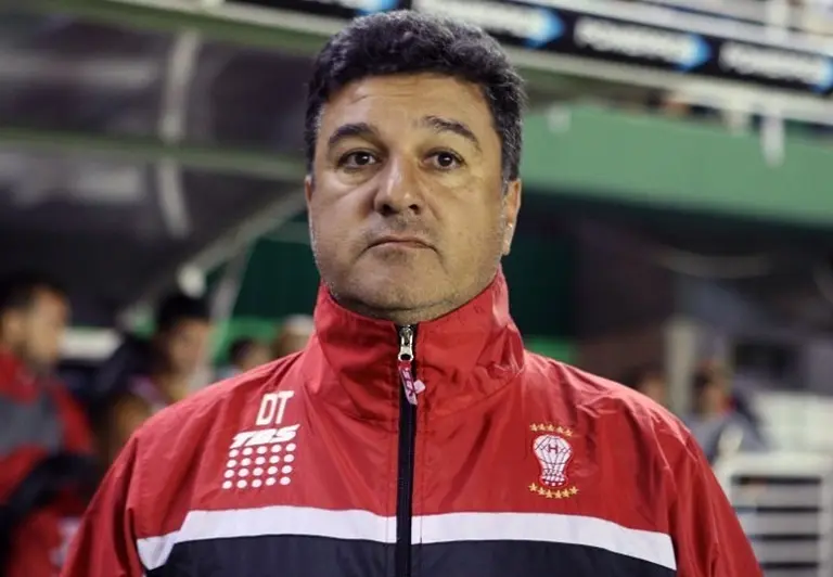 Generación Zoe sigue sumando "víctimas", ahora en el fútbol: un director técnico denunció que Cositorto le debe plata