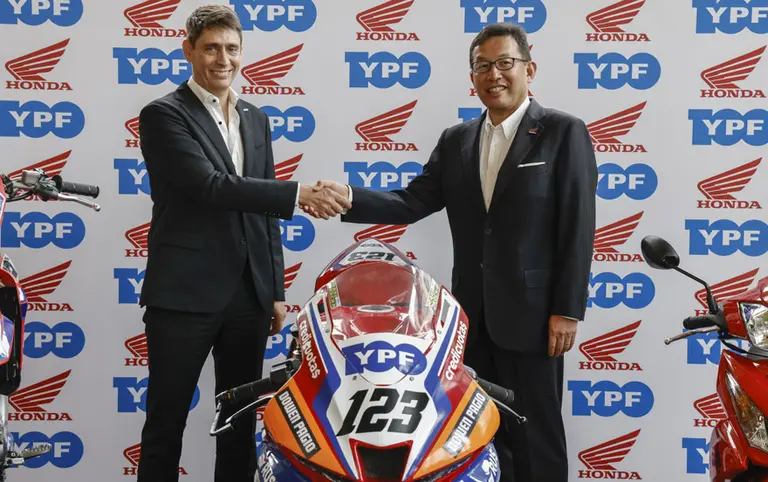 Honda Motor Argentina e YPF firman una alianza para la división de motocicletas