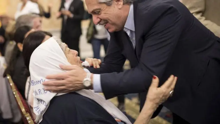 Madres de Plaza de Mayo cruzó duramente a Alberto Fernández tras la muerte de Hebe de Bonafini