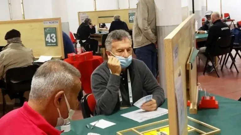 Macri debutó en el Mundial de Bridge con un triunfo y una derrota