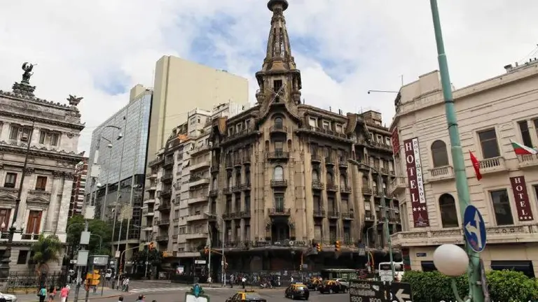 El Frente de Todos propuso cambiar el nombre de la Avenida Rivadavia: cómo quieren que se llame