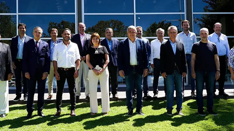 Interna de Juntos por el Cambio: cómo fue la reunión que le cerró la puerta a Milei y selló una tregua entre el PRO y la UCR