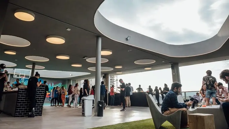 Más empleados buscan trabajar cerca de casa y se recupera el mercado de oficinas: cuáles son las zonas más buscadas