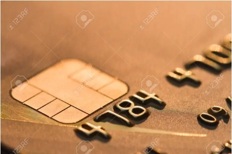 Tarjetas de crédito: la AFIP actualizó el monto mínimo para que los bancos informen operaciones