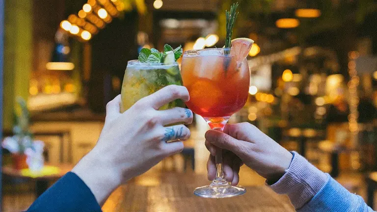 ¿Tenés que planear una cita?: revelan cuáles son los mejores lugares para el encuentro