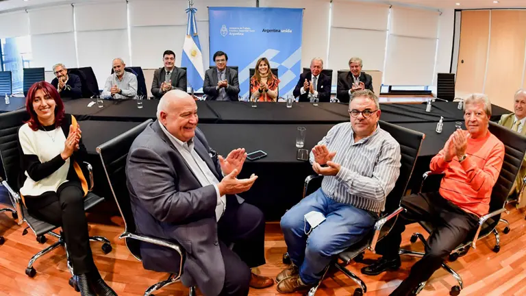 Alimentación cerró paritarias tras amenazar con un paro: ¿de cuánto es el aumento y en cuántas cuotas se paga?