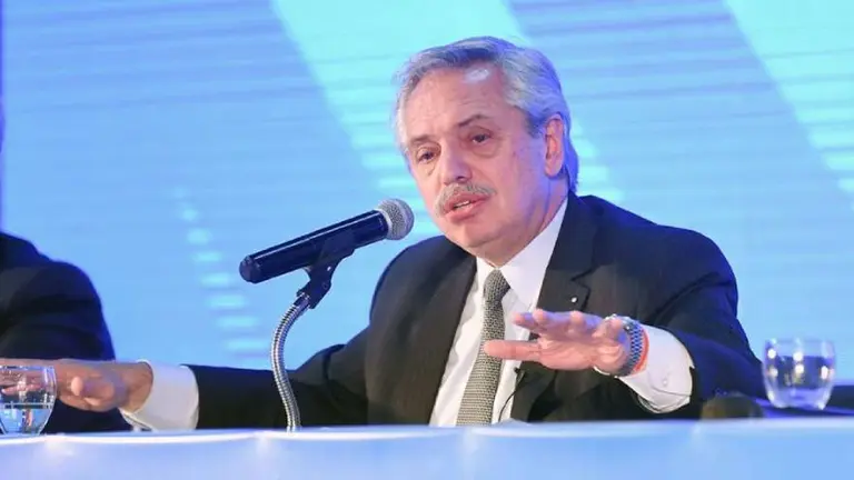 El Gobierno amenazó con echar a los funcionarios que se opongan al aumento de tarifas