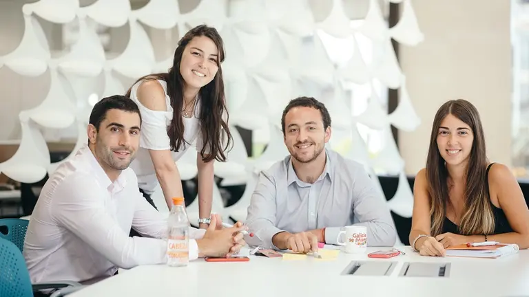 Galicia contratará a más de 200 profesionales IT, con sueldos de entre $150.000 y $330.000