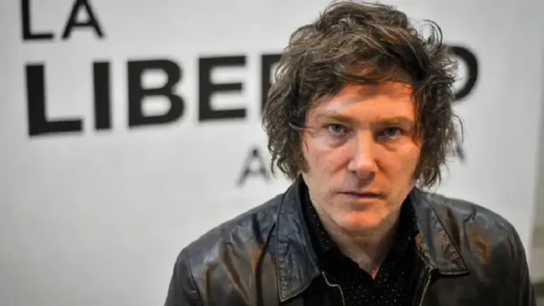 Javier Milei presentó el "programa económico motosierra": las 3 reformas que planea hacer si gana en 2023