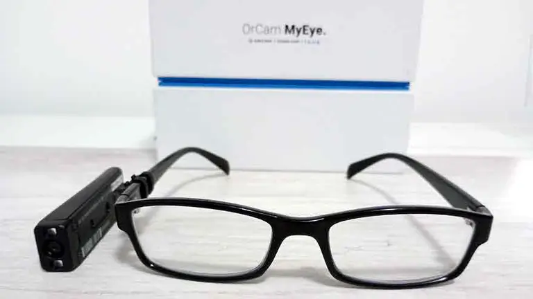 ¿Cómo son los dispositivos con inteligencia artificial que convierten información visual en audio?