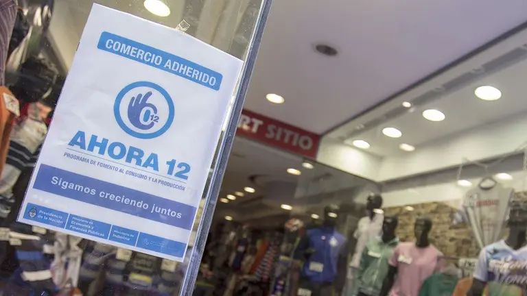 Comprar con Ahora 12 será más barato: cómo quedan las cuotas tras la reducción en la tasa que se aplica al programa