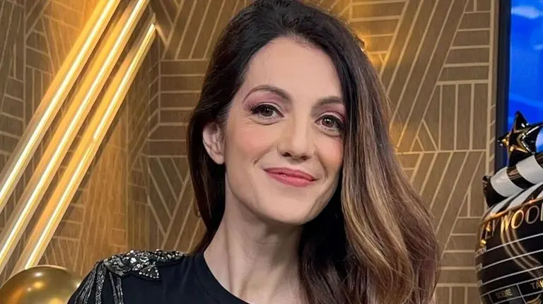 "La gallega del GPS" se casó con un argentino y ahora se lanzó como cantante